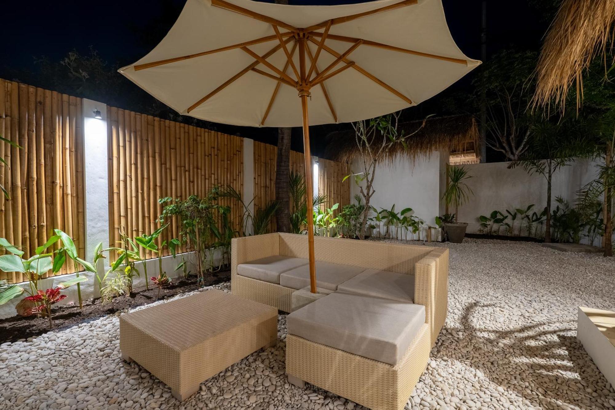 Villa Kelapa Kucing Gili Air Eksteriør billede